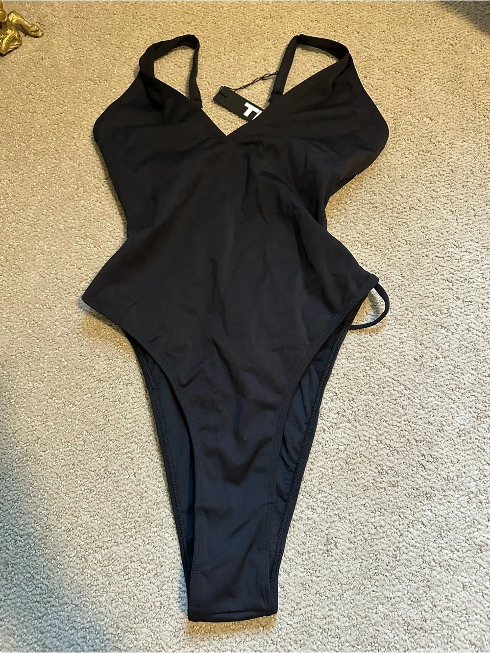 NWT TA3 Plungey Hi Cut one piece swimsuit medium - Picture 2 of 4